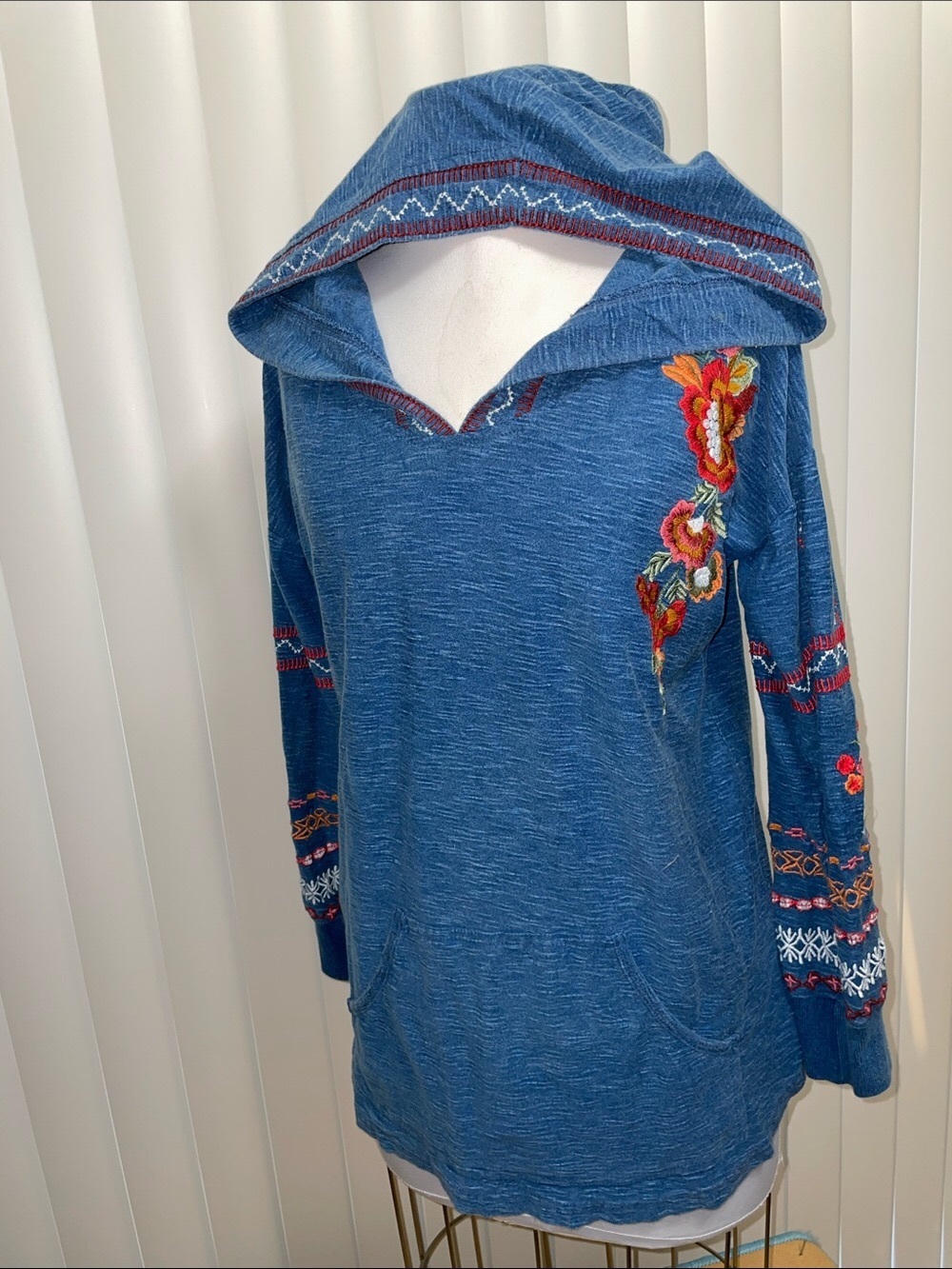 Women’s 100% Cotton AVANI DEL AMOUR hooded tunic, v-neckline Sz M